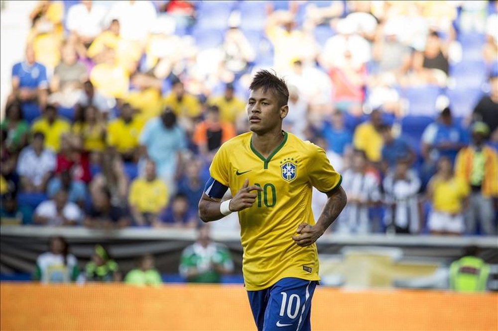 El jugador de la selección de Brasil Neymar en acción ante Costa Rica, durante un partido. EFE/Archivo