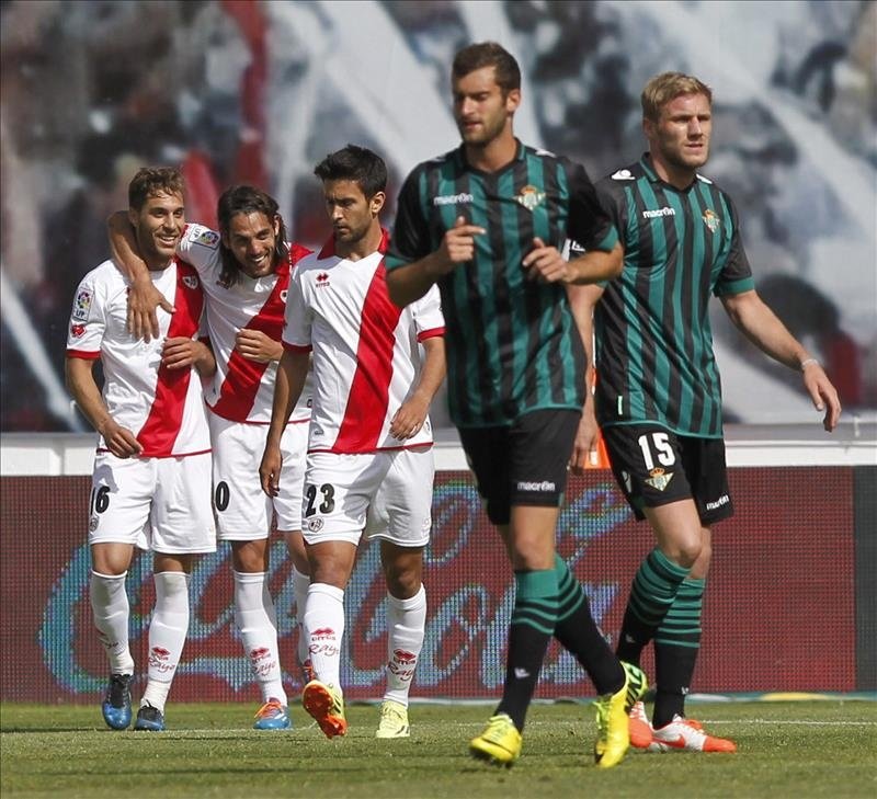 El Rayo y el Betis buscan la regularidad