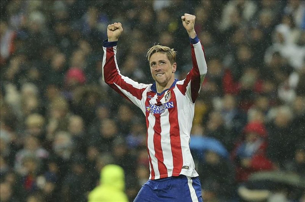 El delantero del Atlético de Madrid Fernando Torres celebra un gol al Real Madrid. EFE/Archivo