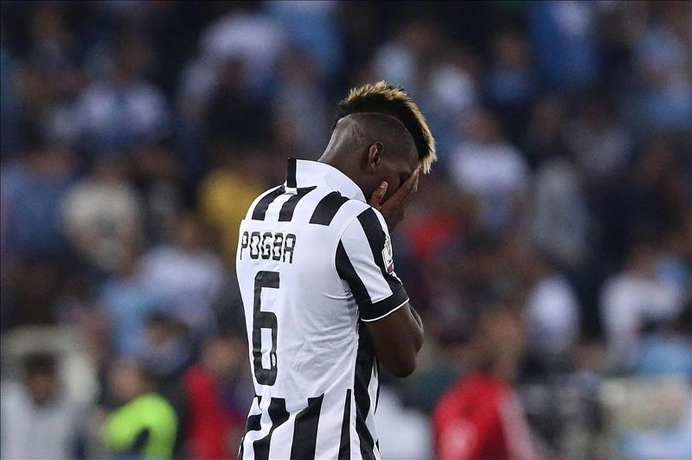 he central midfielder Paul Pogba has suffered a sprain to his right knee. EFE/Archivo