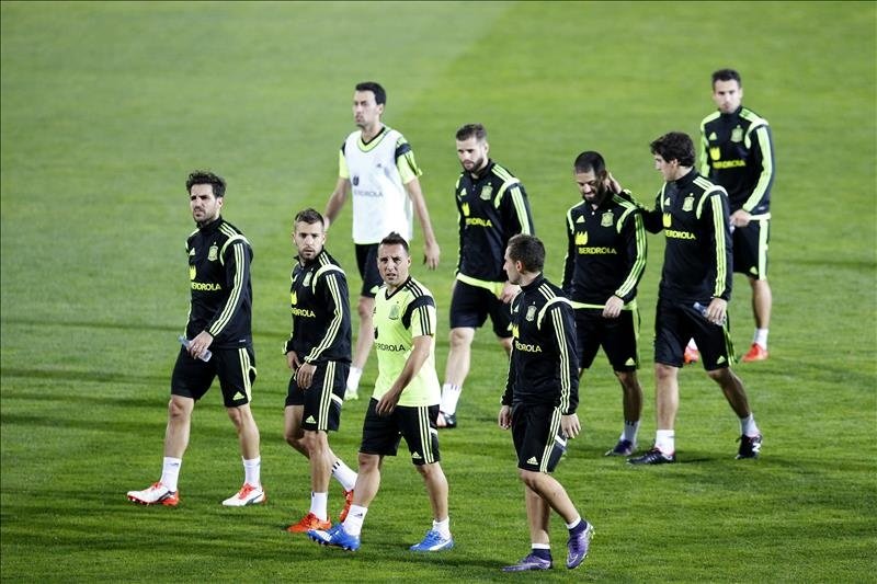 Varios jugadores de la Selección Española durante un entrenamiento en Las Rozas. EFE