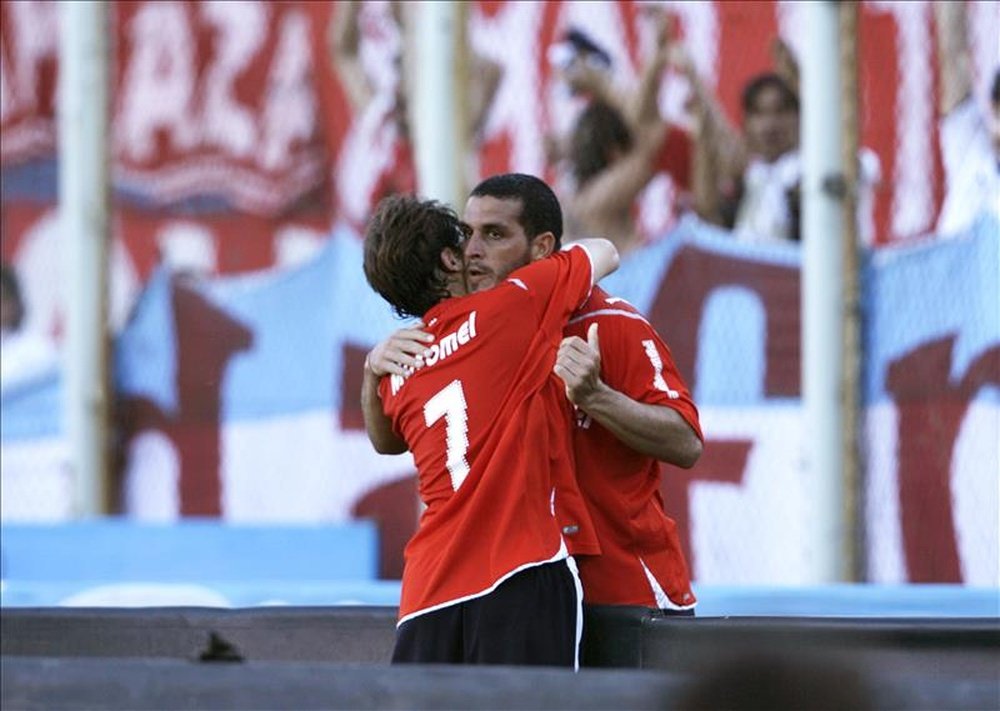 Independiente tiene como gran objetivo de este semestre la Copa Sudamericana, donde disputará a partir de este jueves los cuartos de final ante su homónimo Santa Fe de Colombia. En la imagen un registro de otra de las celebraciones del Independiente de Avellaneda. EFE/Archivo