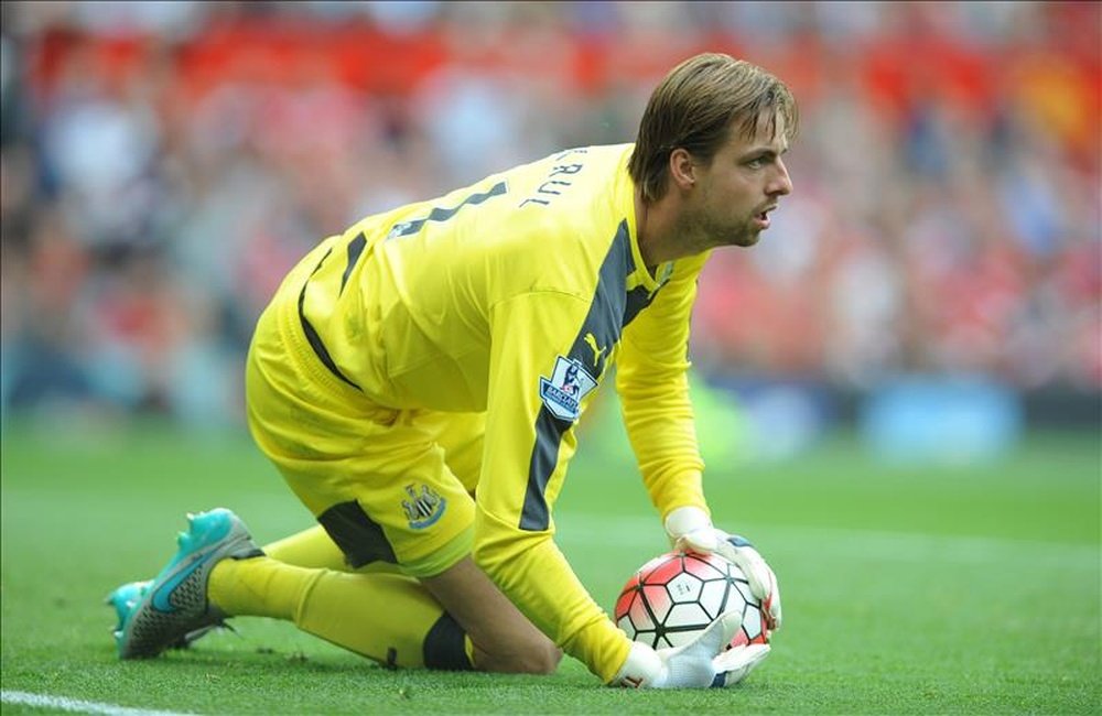 Brighton seal permanent signing of Newcastle keeper Krul. EFE