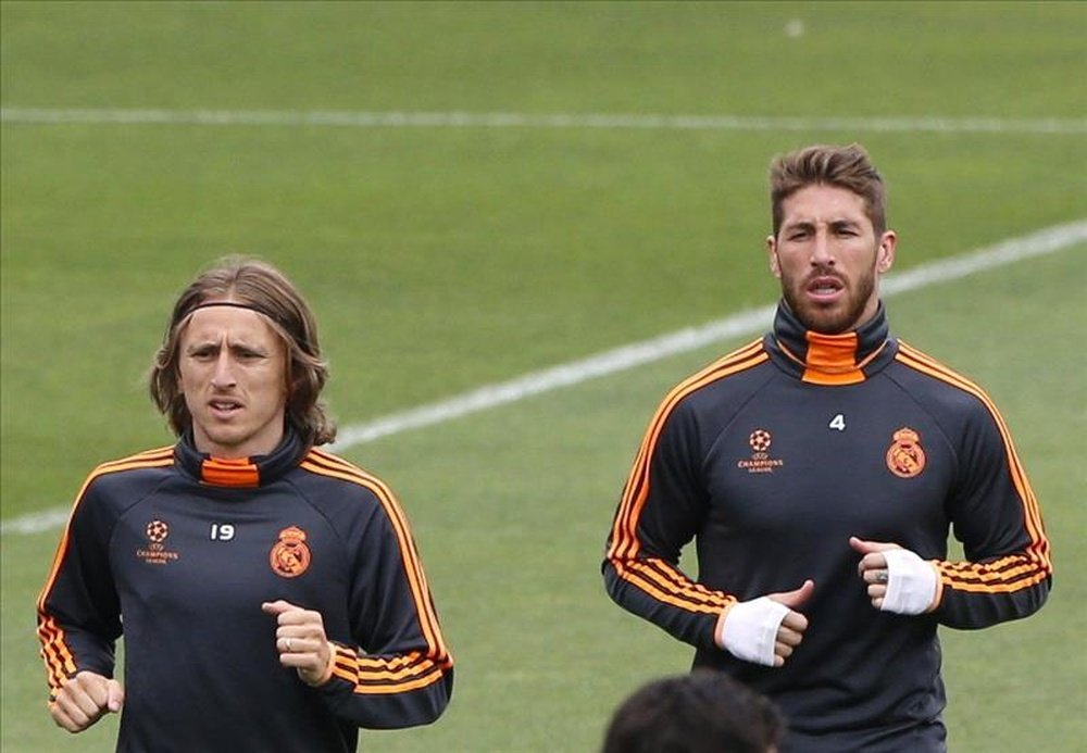 Real Madrids captain Sergio Ramos alongside Croatian midfielder Luka Modric. EFE