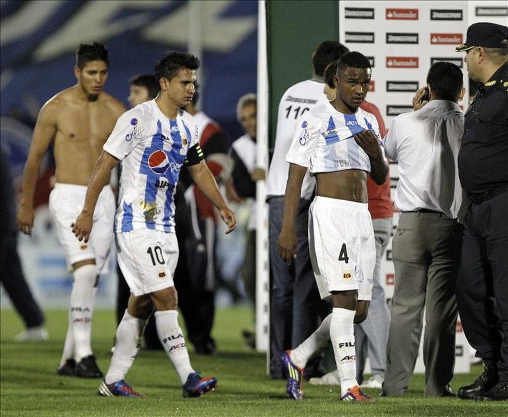 En la imagen, los jugadores Deportivo Quito. EFE/Archivo