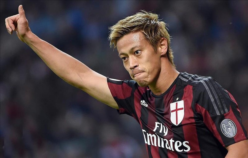 Keisuke Honda confirms AC Milan exit. EFE