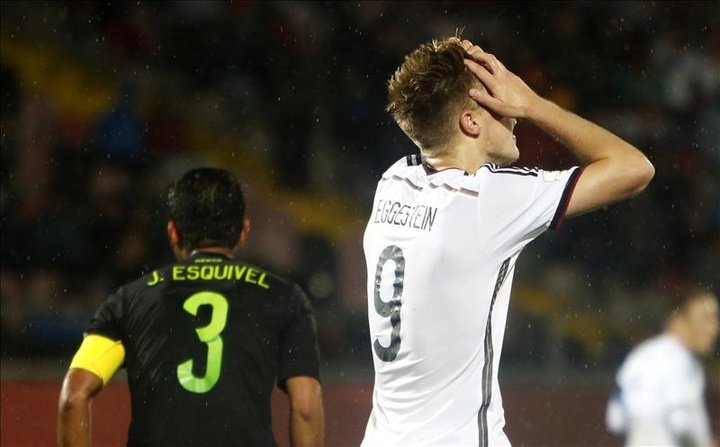 Costa Rica sorprendió derrotando a Francia y Ecuador se enfrentará a México