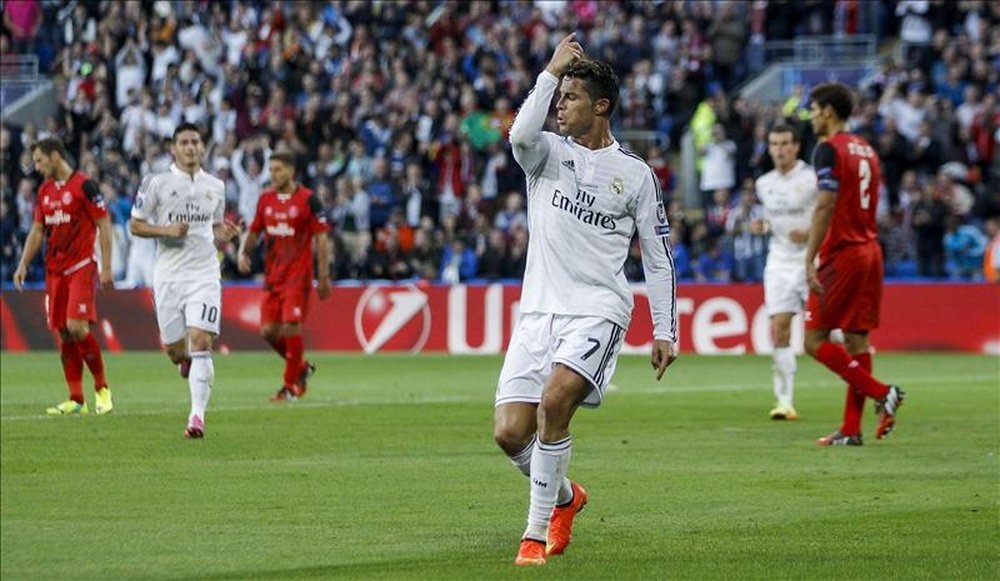Cristiano Ronaldo no será sancionado por tirar un puñetazo a Krychowiak. EFE/Archivo