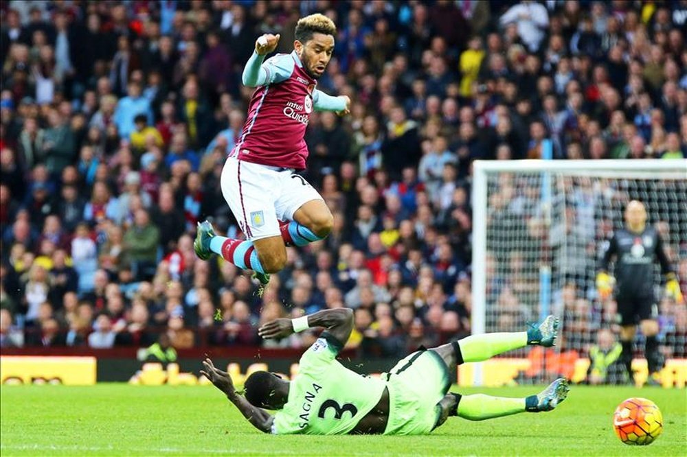 Le latéral gauche français d'Aston Villa,Jordan Amavi. EFE