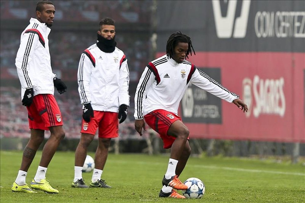 Les joueurs du Benfica Anferson Talisca, Medhi Carcela et Renato Sanches pendant un entraînement. EFE