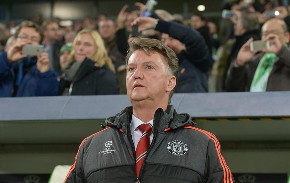 L'entraîneur de Manchester United, Louis van Gaal,  a été pris pour cible après l'élimination. EFE