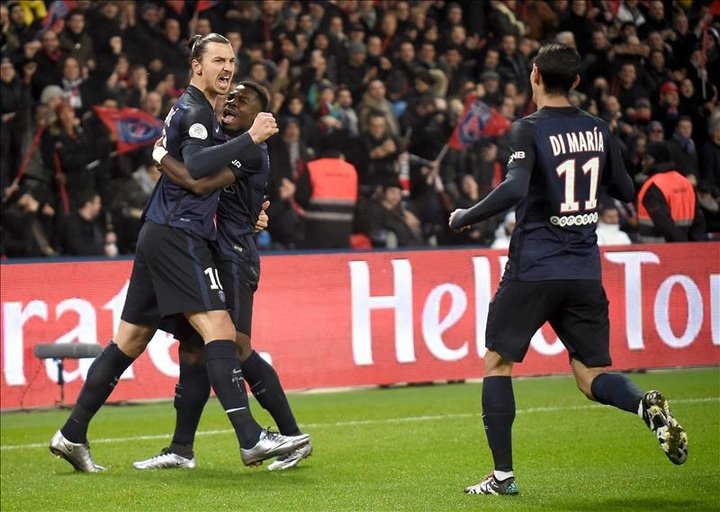 El PSG golea a un débil Lyon