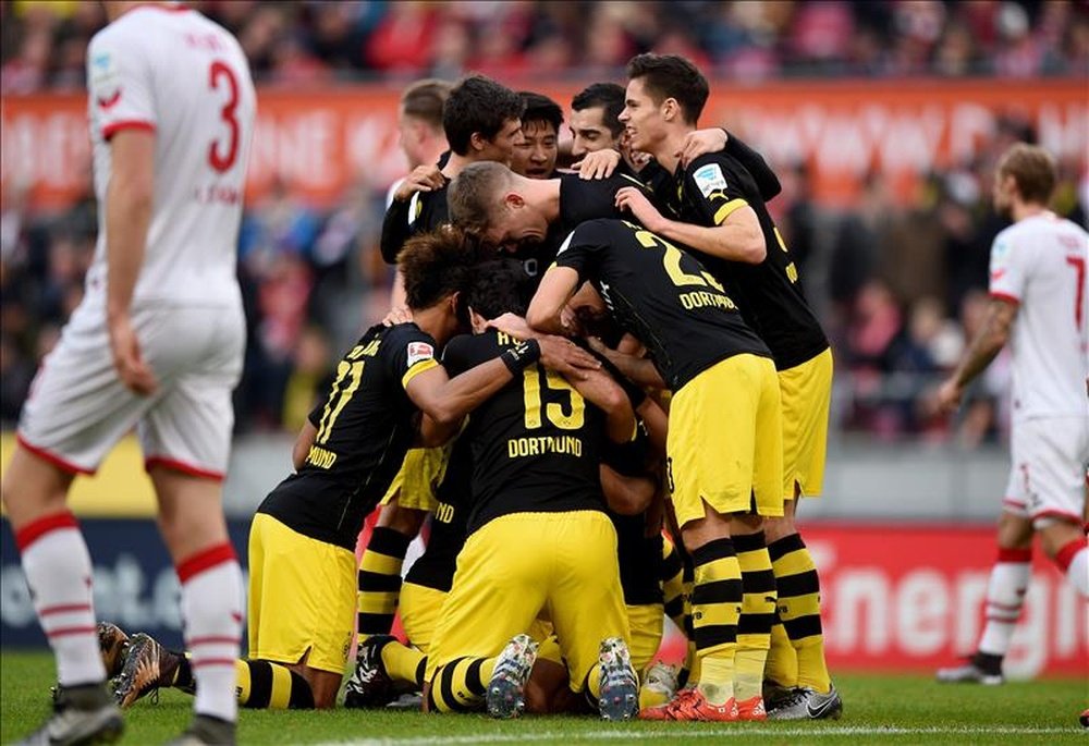 Los jugadores del Dortmund celebran un gol. EFE