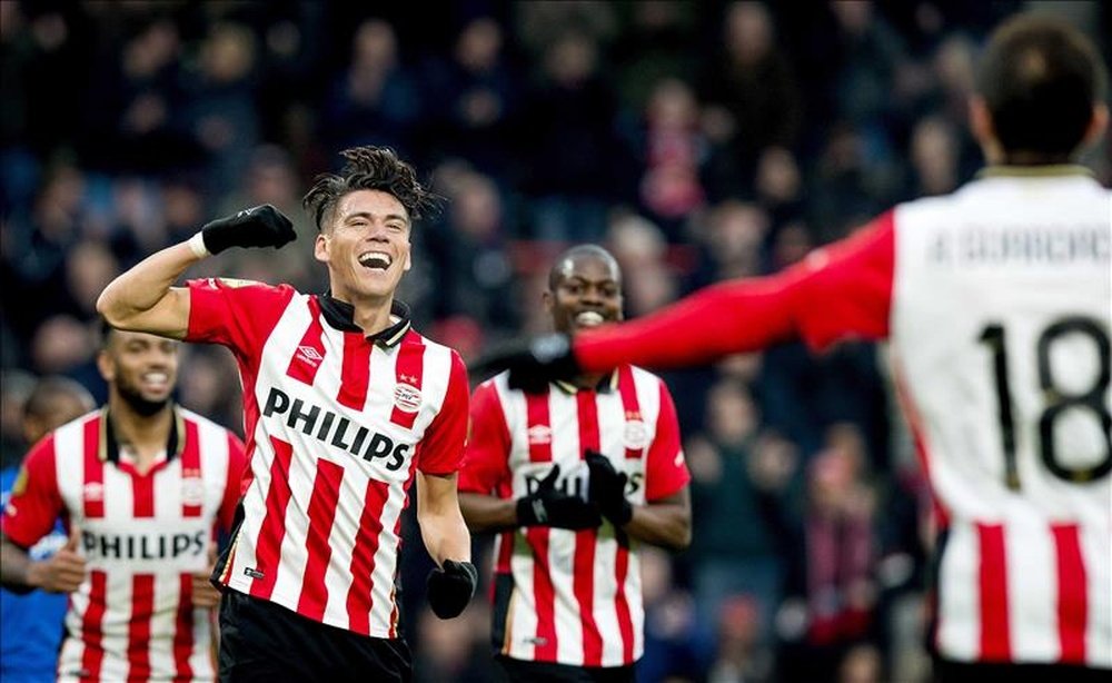 El PSV ha vencido al Ajax y puesto la liga en bandeja al Feyenoord. EFE/EPA/KoenVanWeel