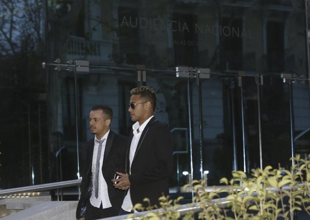 El Barcelona quiere evitar un juicio por el 'caso Neymar'. EFE