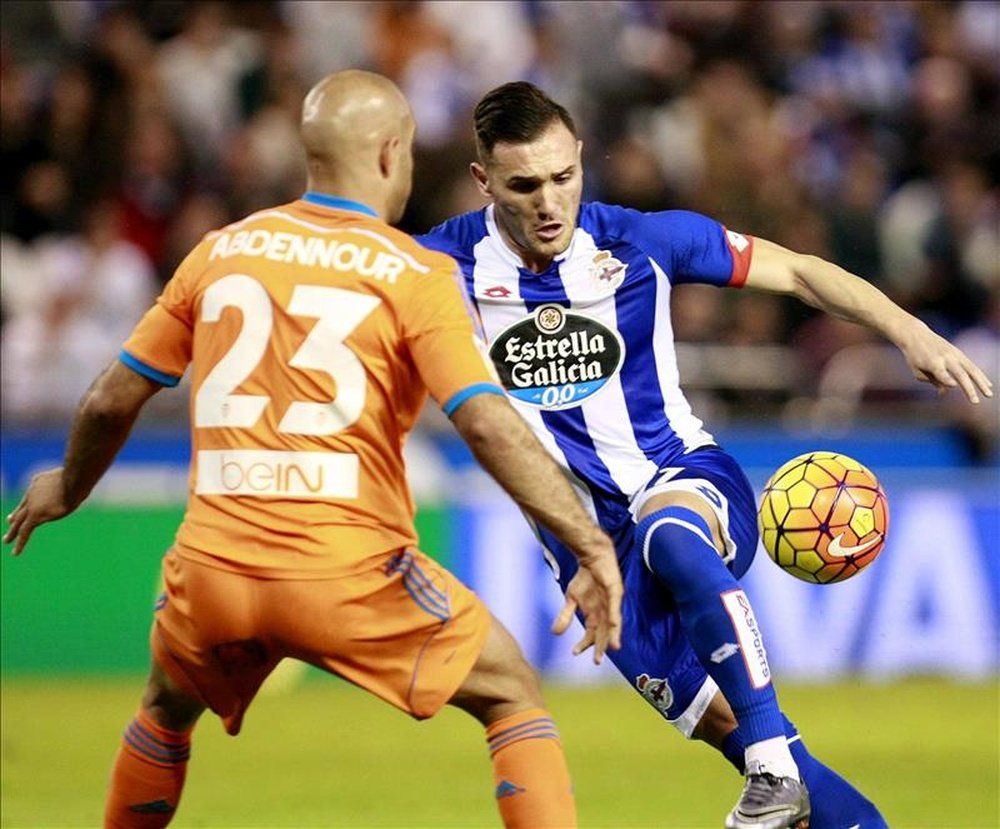 El periplo de Aymen Abdennour en Mestalla va a durar una temporada. EFE/Archivo