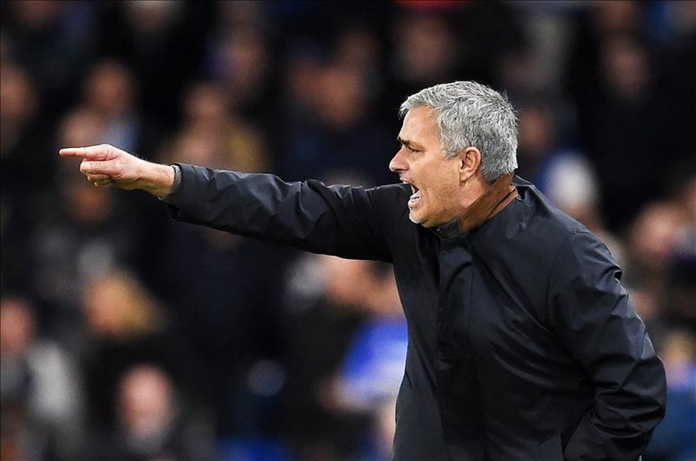 Mourinho ya sería nuevo entrenador del United, según la prensa inglesa. EFE/Archivo