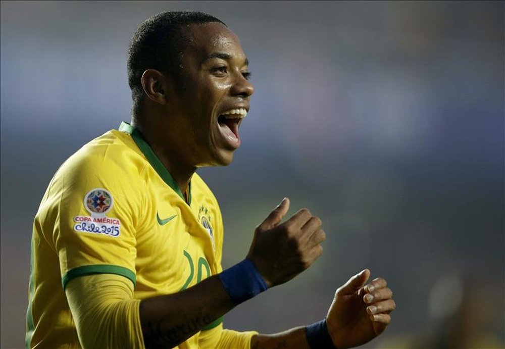 Quieren a Robinho. EFE