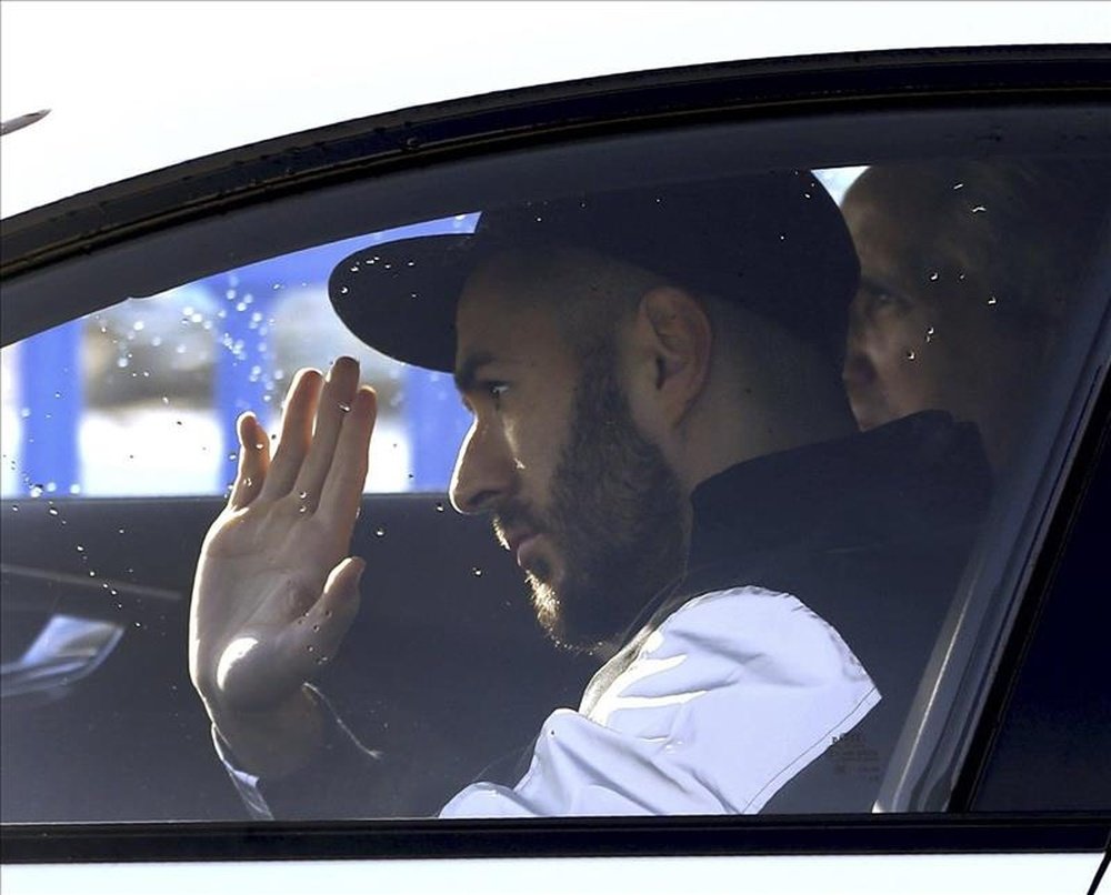 Karim Benzema ha vuelto a tener un nuevo percance al volante. EFE/Archivo