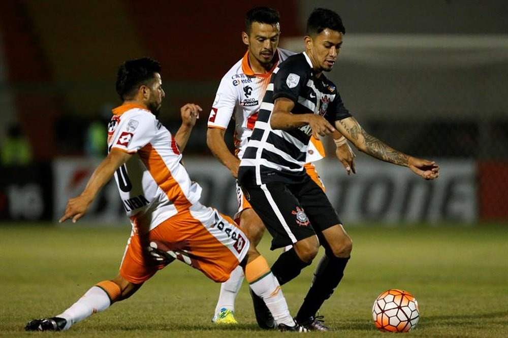 Corinthians adquirió el pase de Lucca Borges en 2016. EFE