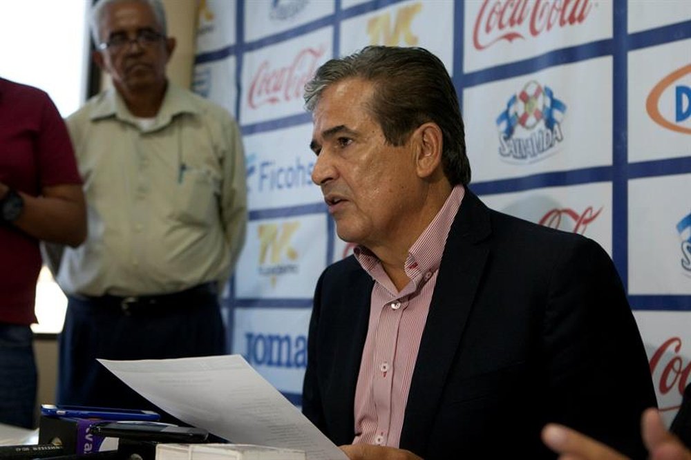 En la imagen, el entrenador de Honduras, el colombiano Jorge Luis Pinto. EFE/Archivo