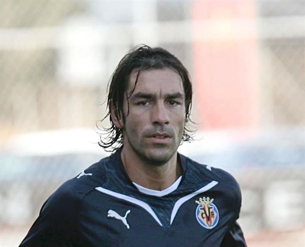 Robert Pires retires at the age of 42. EFE/Archivo