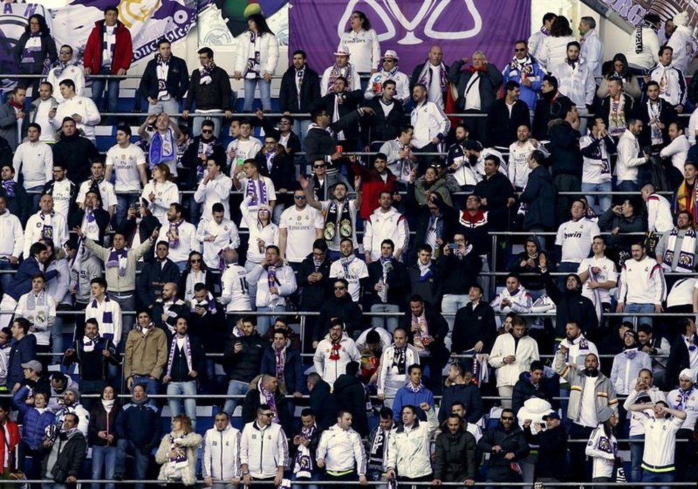 Le supporters 'merengues' ont rendu hommage à Cristiano. EFE