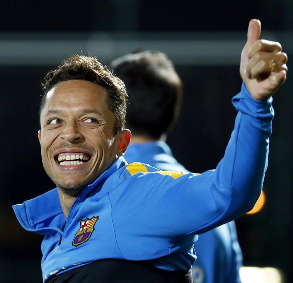 Le latéral droit brésilien Adriano Correia à l'entraînement. EFE