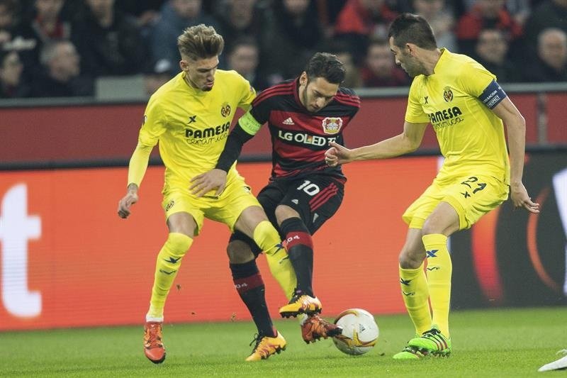 El Villarreal salva la papeleta de Leverkusen y ya está en cuartos