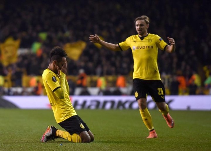 Stoger not worried over Schmelzer-Aubameyang clash at Dortmund