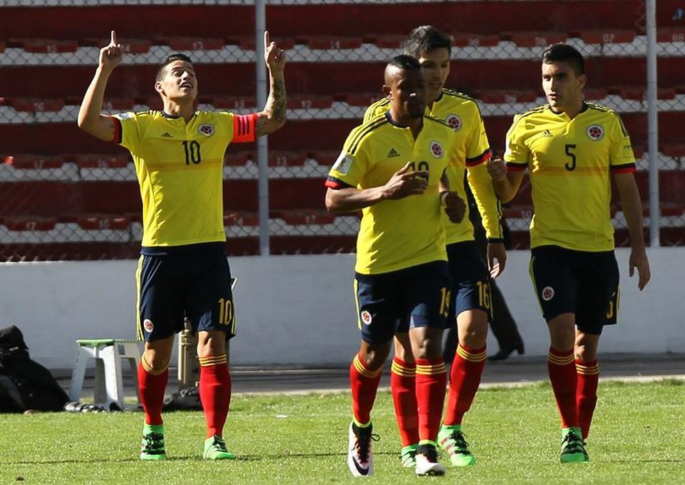 James Rodríguez célèbre un but contre la Bolivie à la Paz. EFE