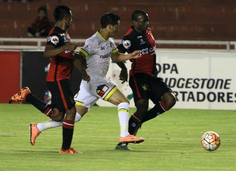 Colo Colo le endosó cuatro goles a su rival. EFE/Archivo