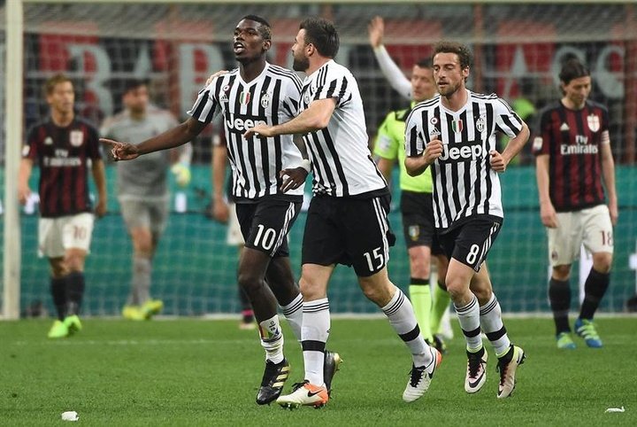 Festa d'addio di Barzagli alla Juventus: c'era anche Pogba