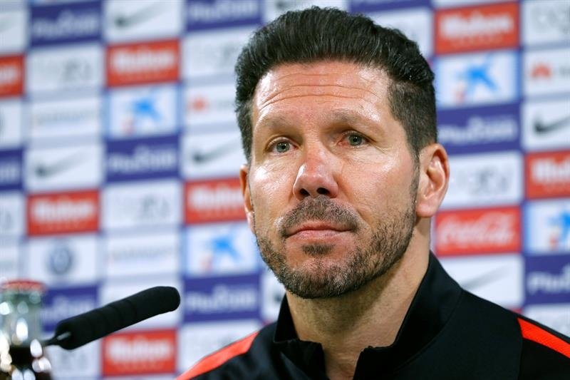 Le coach des Colchoneros, Diego Simeone, lors d'une conférence de presse. EFE