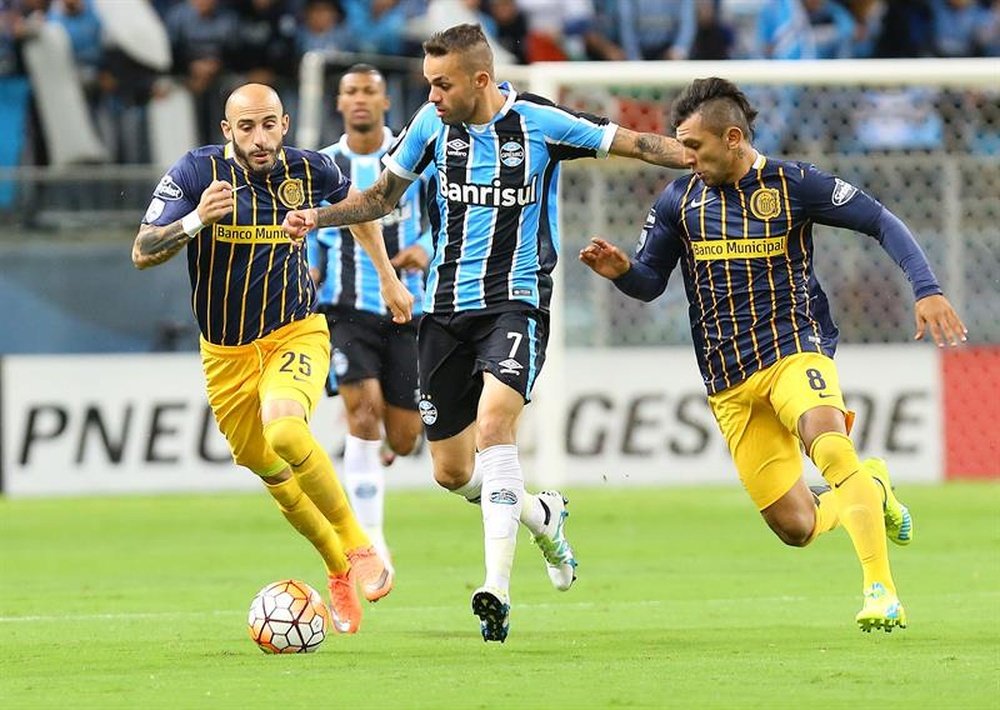 Impresionante gol de Walter Montoya en los cuartos de la Libertadores. EFE
