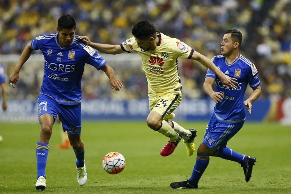 Oribe Peralta anotó una tripleta a Toluca que le pone como máximo anotador del Apertura 2016. EFE