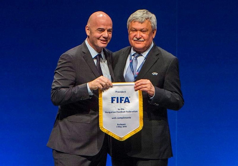 La FIFA no puede con la insistencia de un club de Alemania. EFE