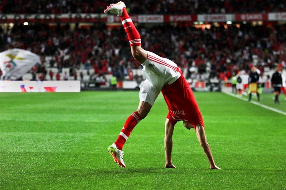 El jugador del Benfica Raúl celebra un gol ante el Sporting Braga el pasado lunes. EFE