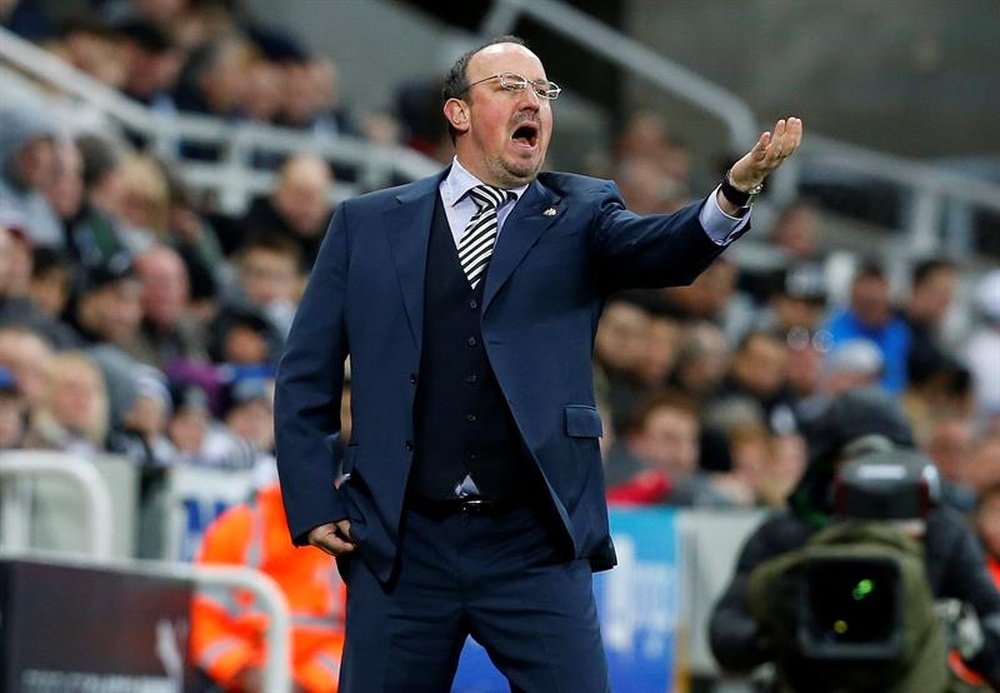 Benítez perdió en su estreno ante el Tottenham. EFE/Archivo