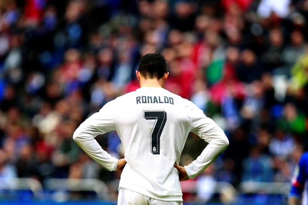 El delantero portugués del Real Madrid Cristiano Ronaldo durante el partido de la 38 y última jornada de Liga de Primera División que se jugó en el estadio de Riazor, en A Coruña. EF