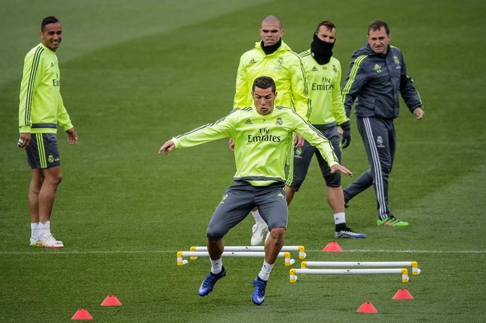Luis Llopis fue preparador de porteros del Madrid. EFE