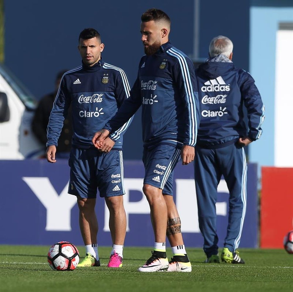 Bauza ha dirigido su primer entrenamiento como seleccionador argentino. EFE