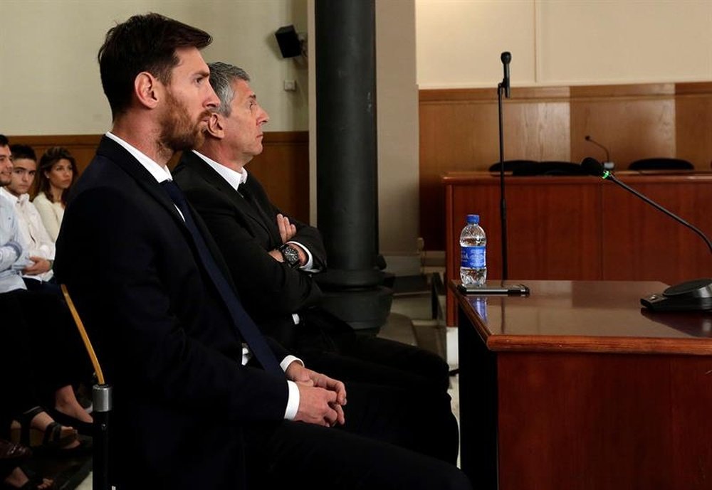 Messi ya se sentó en el banquillo de los acusados. EFE
