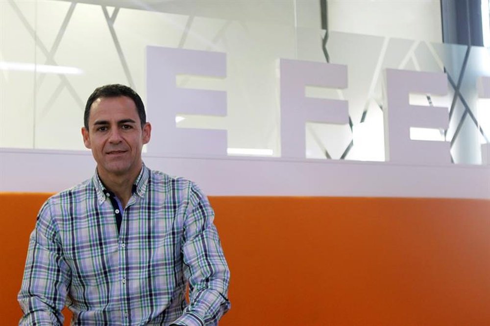 Velasco Carballo es el encargado en perfilar el uso del VAR en la CONMEBOL. EFE