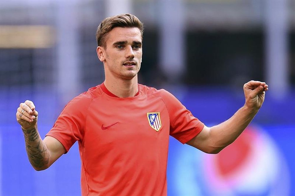 Atletico Madrid will offer Antoine Griezmann a contract extension after Euro 2016. EFE/Archivo