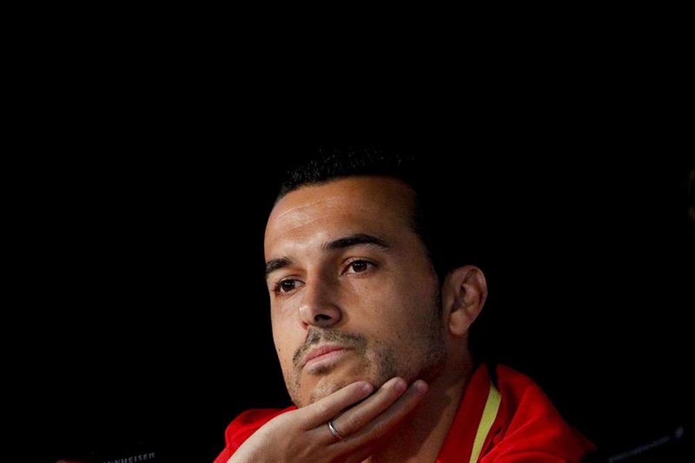 Chelsea forward Pedro has all but ruled out a return to Barcelona this summer.. EFE/Archivo