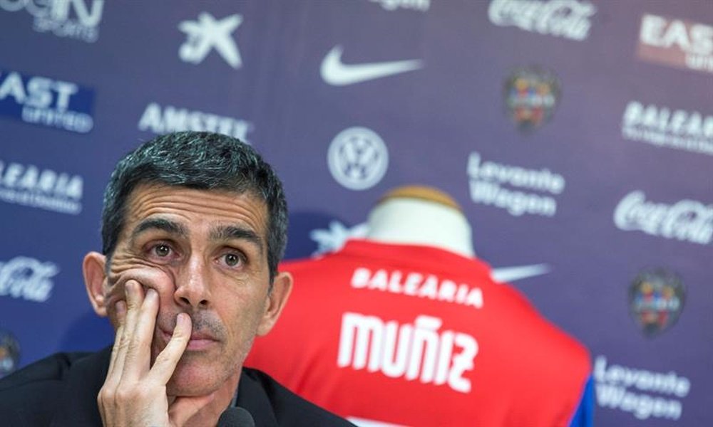 El Levante se hace con un juvenil del Racing de Ferrol. EFE