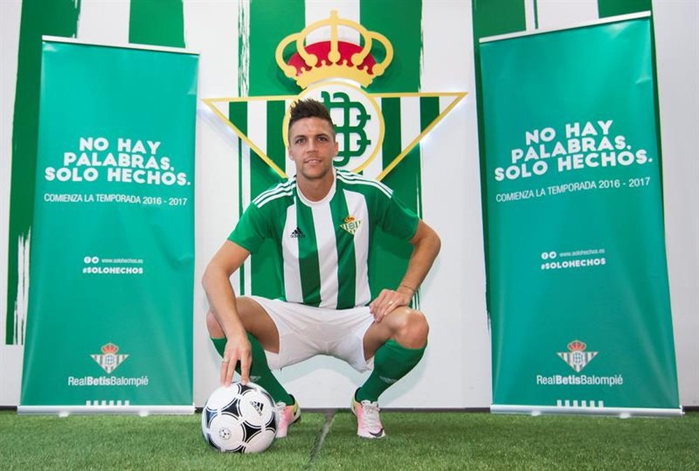 Jonas Martin ha sido hoy la principal novedad del entrenamiento del Real Betis. EFE/Archivo