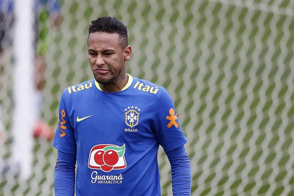 Neymar tiene claro qué hará si se lleva el Oro. EFE