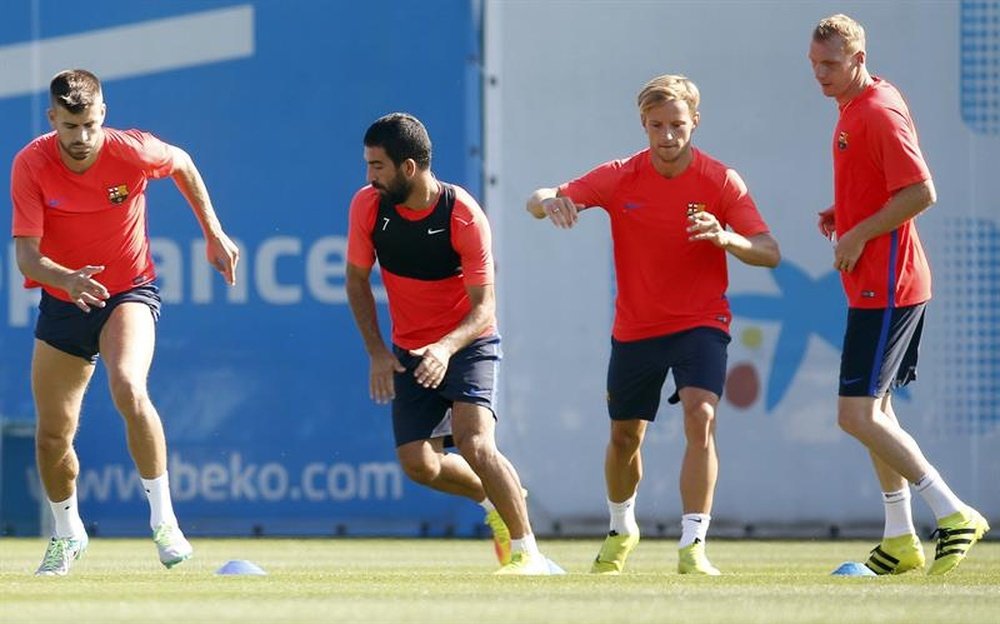 Arda et Mathieu n'entrent pas dans les plans du Barça pour la saison prochaine. EFE